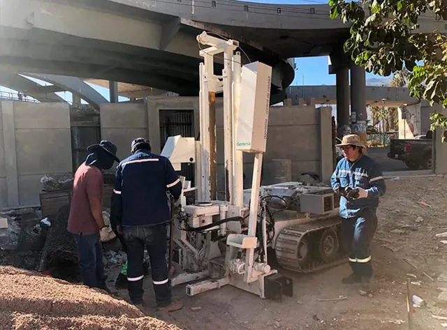 Perforaciones + penetración dinámica y estática (CPTu)